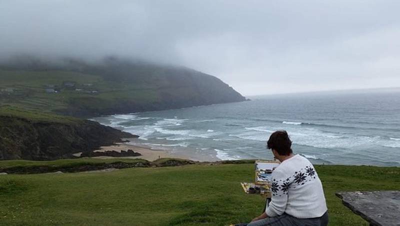 New Jersey based plein air artist Marjorie Haley paints the coast of Ireland in 2021.