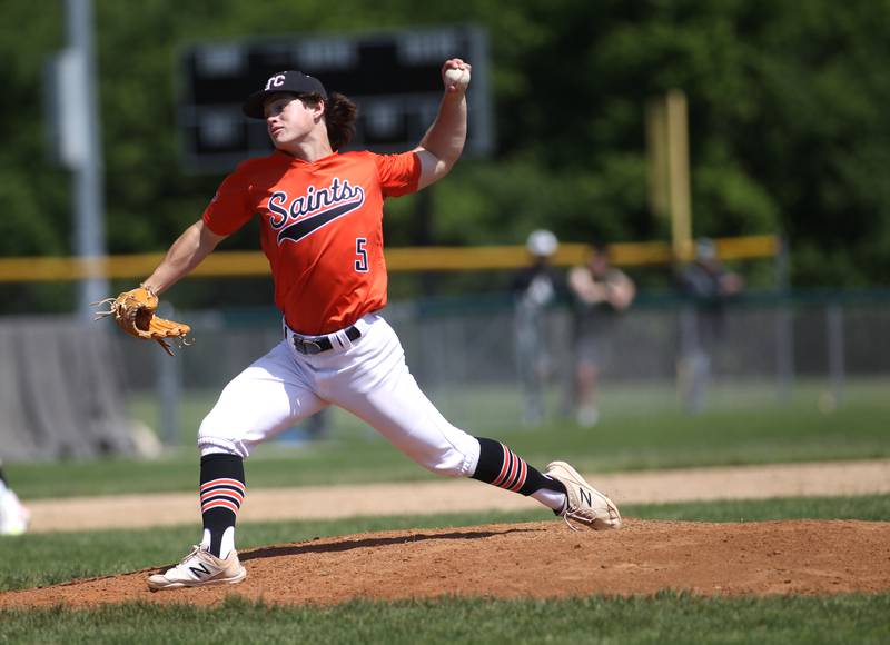 St. Charles East’s Gavin Sitarz pitches against Glenbard West during the Class 4A Glenbard West Regional final in Glen Ellyn on Saturday, May 28, 2022.