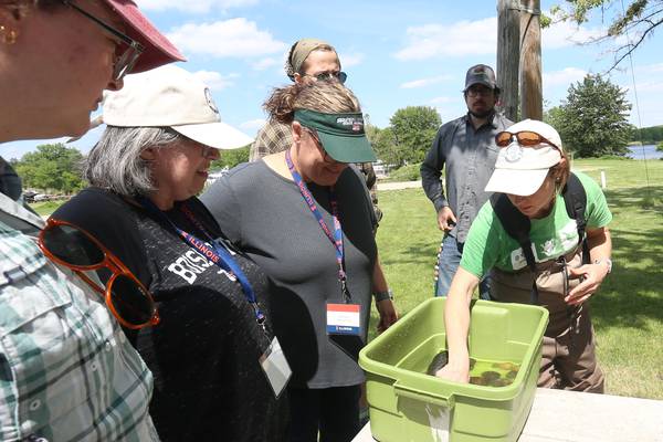 Photos: Tribal Nations learn mussel conservation, ecology from scientists at Starved Rock Marina