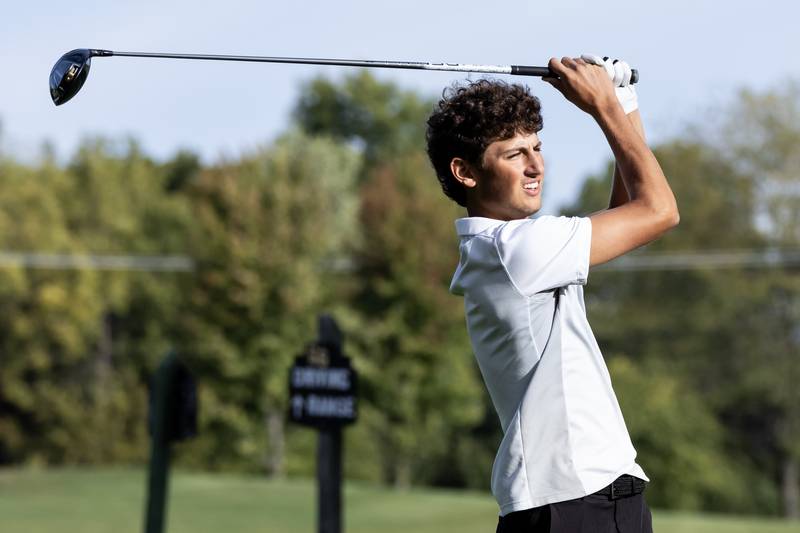 Lincoln-Way Central’s Connor Kelch competes in the IHSA Boys’ Class 3A Regional at Green Garden in Frankfort on Oct. 1, 2025.
