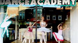 Second Fridays event to feature ballet dancing in downtown DeKalb storefront windows