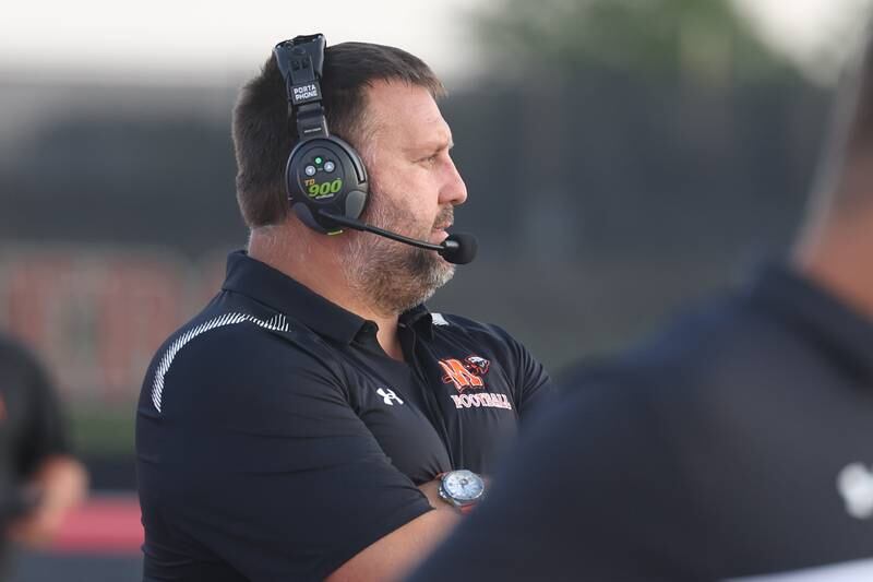Minooka head coach Matt Hardin during the game against Bolingbrook. Friday, Aug. 26, 2022, in Bolingbrook.