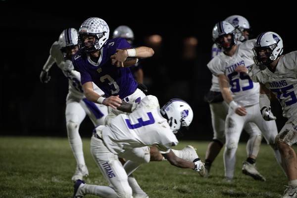 Photos: Wilmington defeats El Paso-Gridley in Class 2A semifinal playoff football