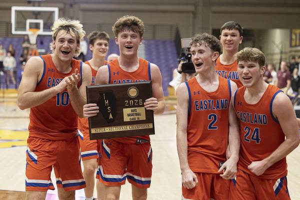 Eastland’s defense holds as Cougars beat Tremont 47-45 to advance back to state