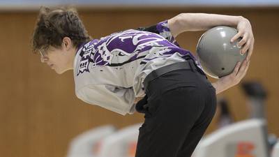 Boys bowling: Sophomore Surmo, Bonnewell looking forward to first trip to state