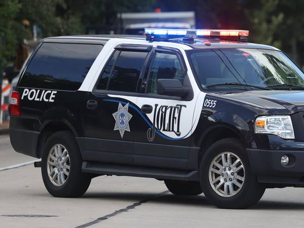 Joliet shooting leaves man with gunshot wound to the arm