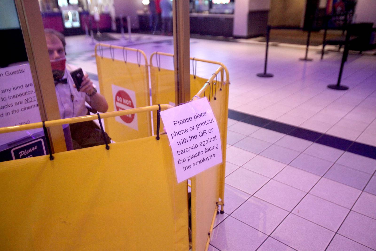 Photos Charlestowne 18 movie theater reopens Shaw Local