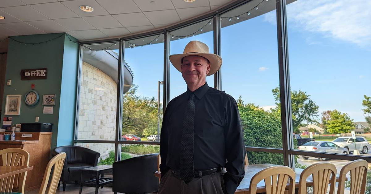 Plainfield District 202 hosting car parade for Tom Hernandez Shaw Local