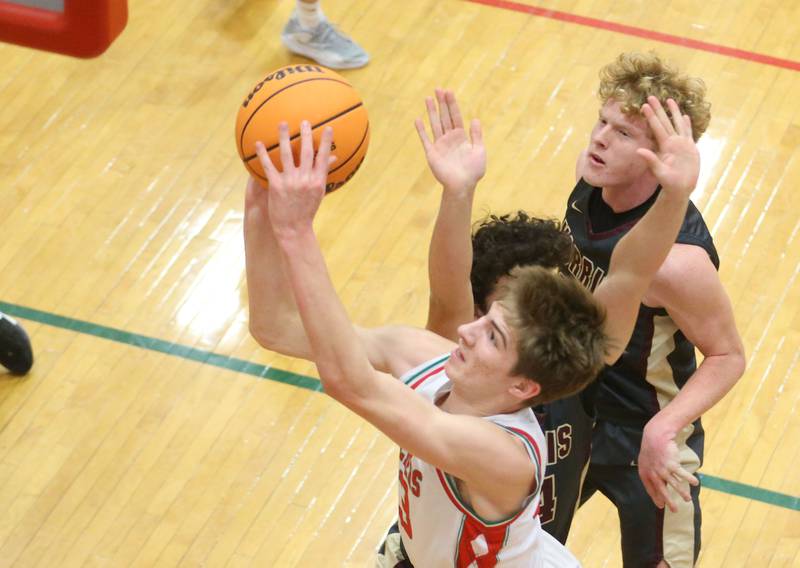 L-P's Braylin Bond drives to the hoop against Morris on Monday, Feb. 9, 2026 in Sellett Gymnasium at L-P High School.