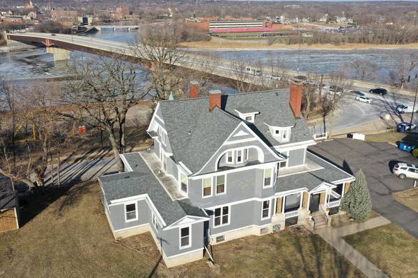 Housing market shows signs of shifting in buyers’ favor in Illinois Valley