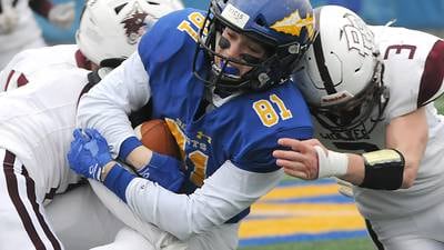 Lake Forest comes up big late to defeat Prairie Ridge in Class 6A quarterfinals