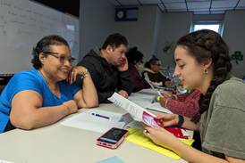 High school students ‘form connections’ by volunteering at Joliet Spanish Community Center