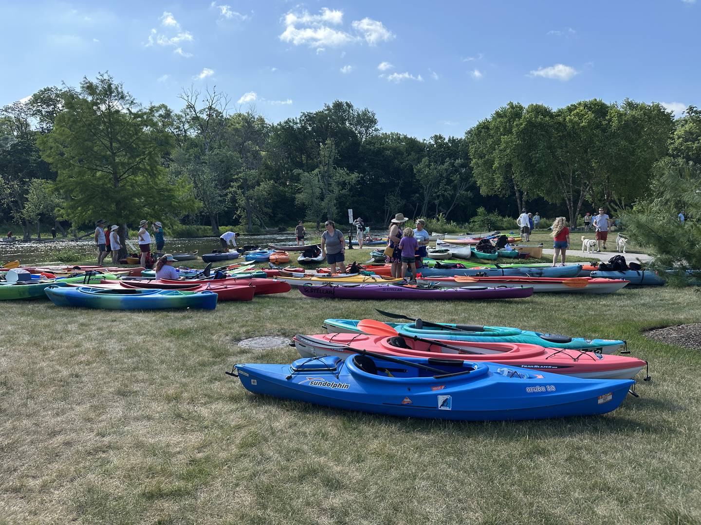 El Cardunal, a 5.9 mile kayak and canoe paddle event on Sunday, June 22, 2025, saw 96 kayakers and canoeists launch at Cornish Park in Algonquin and finished at Bartels Park in East Dundee.