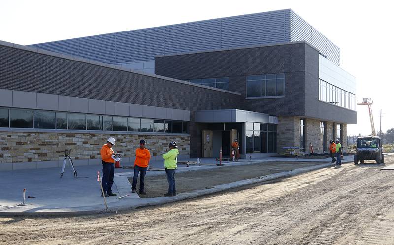 Construction continues on the new Mercyhealth Hospital and Medical Center – Crystal Lake, located at intersection of Three Oaks Road and Route 31, on Wednesday, Nov. 9,. 2022. When complete, the hospital will be home to the city’s first and only 24/7 emergency room as well as private inpatient, surgery and intensive care suites; diagnostic services; and primary and specialty care doctors offices.