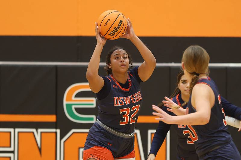 Oswego’s Alivia East looks to pass of the ball against Plainfield East on Tuesday, Jan. 13, 2026 in Plainfield.