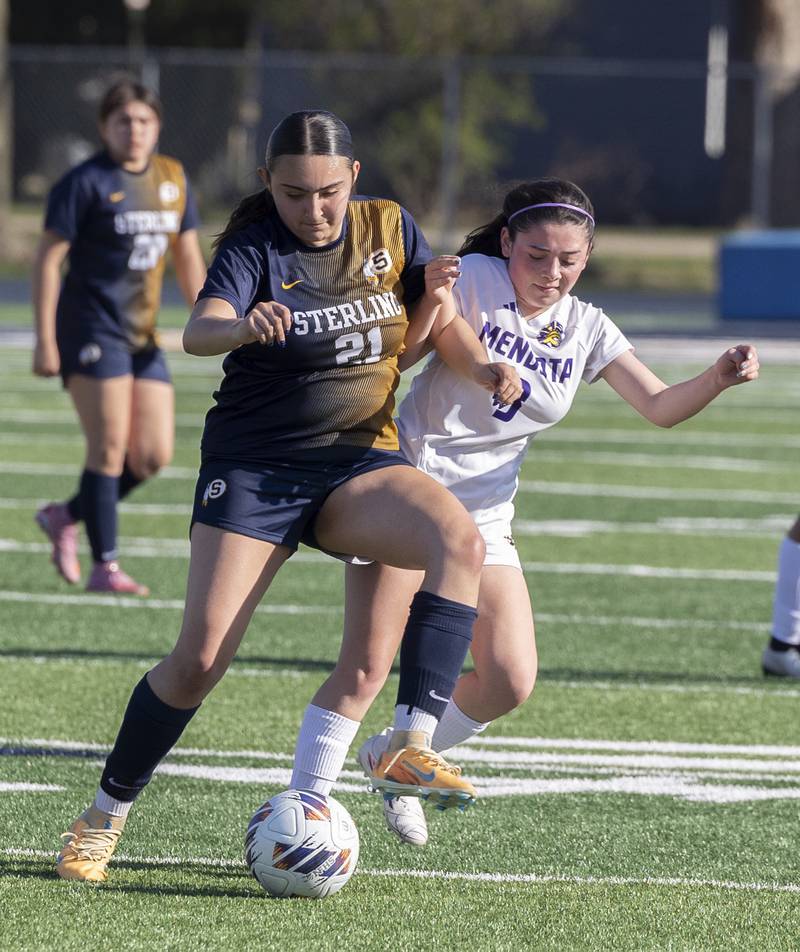 Sterling’s Aaliyah Anspach works against Mendota’s Briza Cervantes Wednesday, April 8, 2026.