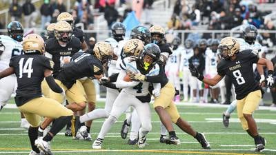 Richards stuns Kankakee with late touchdown, advances to face East St. Louis
