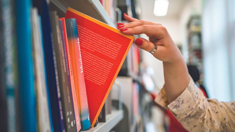 Read up on the Geneva Public Libraries latest suggestions