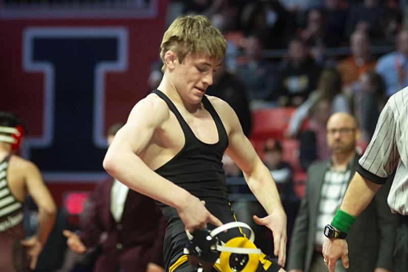 Brock Smith of Riverdale celebrates his 132lb 1A title match win over Dakota's TJ Silva Saturday, Feb. 19, 2022 in Champaign.