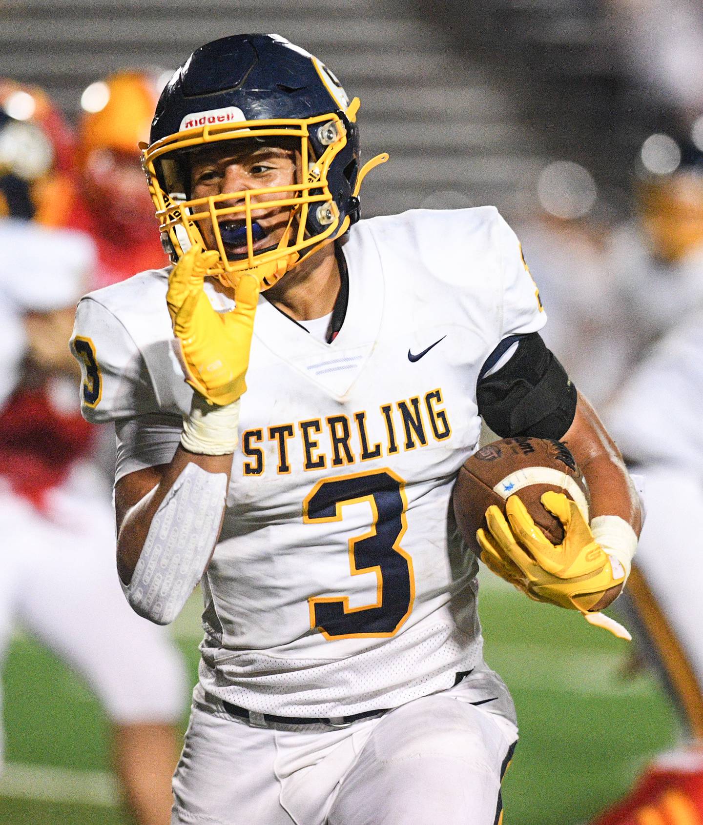 Sterling's Antonio Tablante (3) runs the ball against Rock Island during their game at Almquist Field Friday, Oct. 8, 2021, in Rock Island.