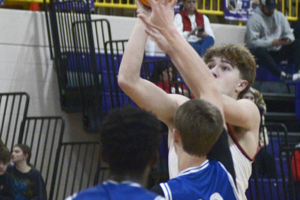 Boys basketball Thanksgiving tournament update  