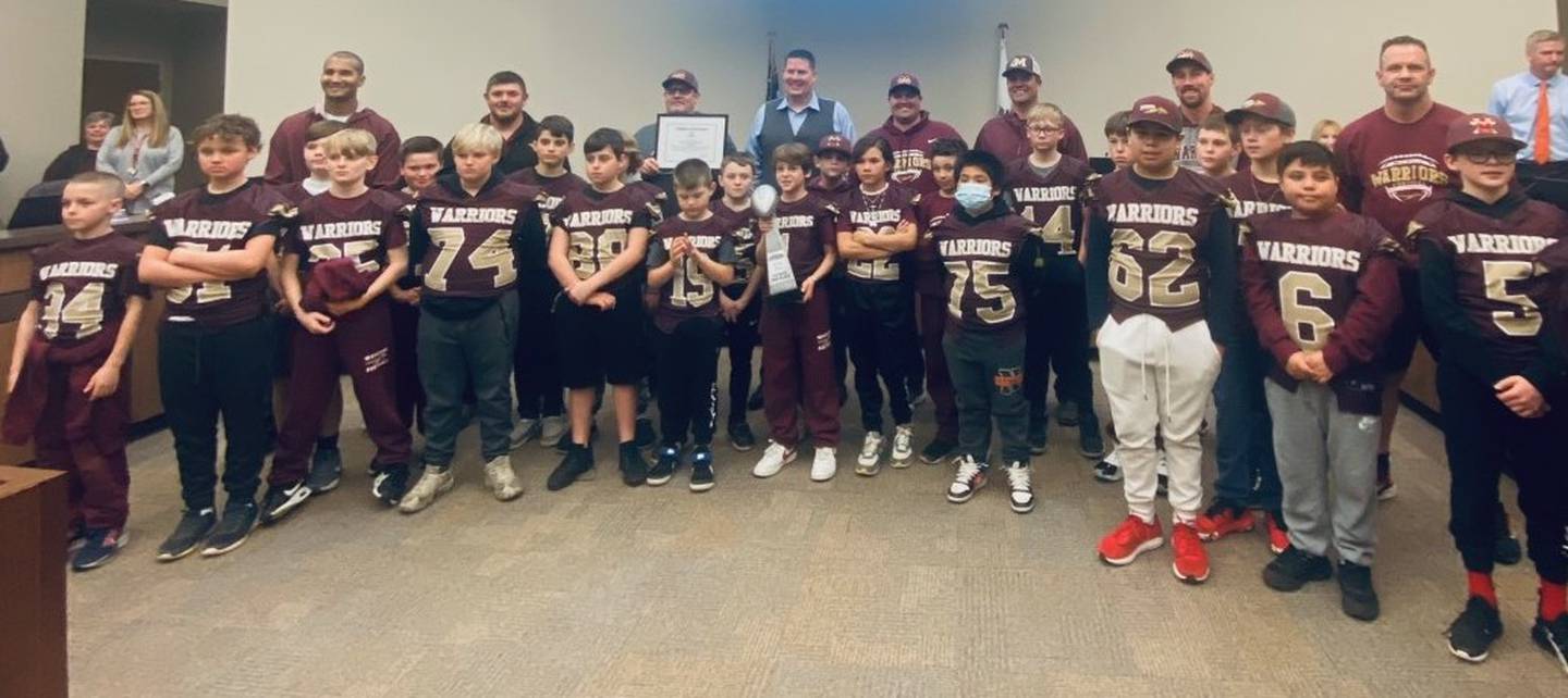 The Morris Warrior Lightweights finished their season with a record 9-2 and were runners-up in the I8 Youth Football Superbowl against Minooka.