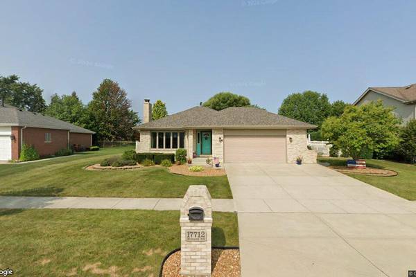 Single-family home in Tinley Park sells for $475,000