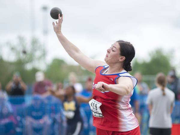 Jenae Bothe of Oregon wins Class 1A shot put title