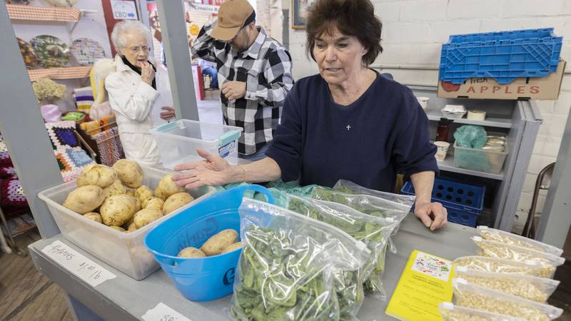 Indoor farmers markets blooming in northern Illinois through April, May 