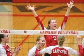 La Salle-Peru edges Sycamore in three-set thriller to improve to 19-1