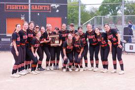 Emily Moline’s home run, Hannah Wulf’s pitching leads St. Charles East over Schaumburg for home regional title