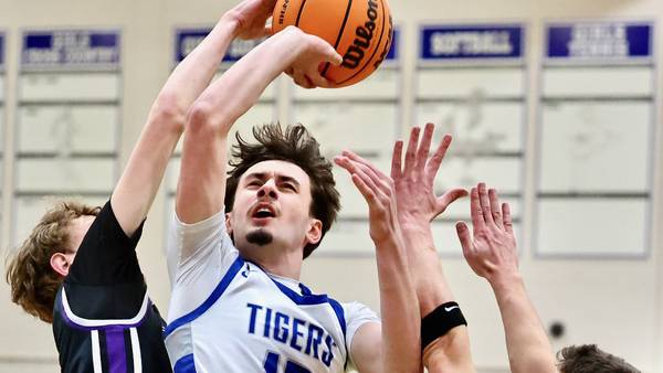 Princeton can’t quite reel in El Paso-Gridley in, fall 75-59  