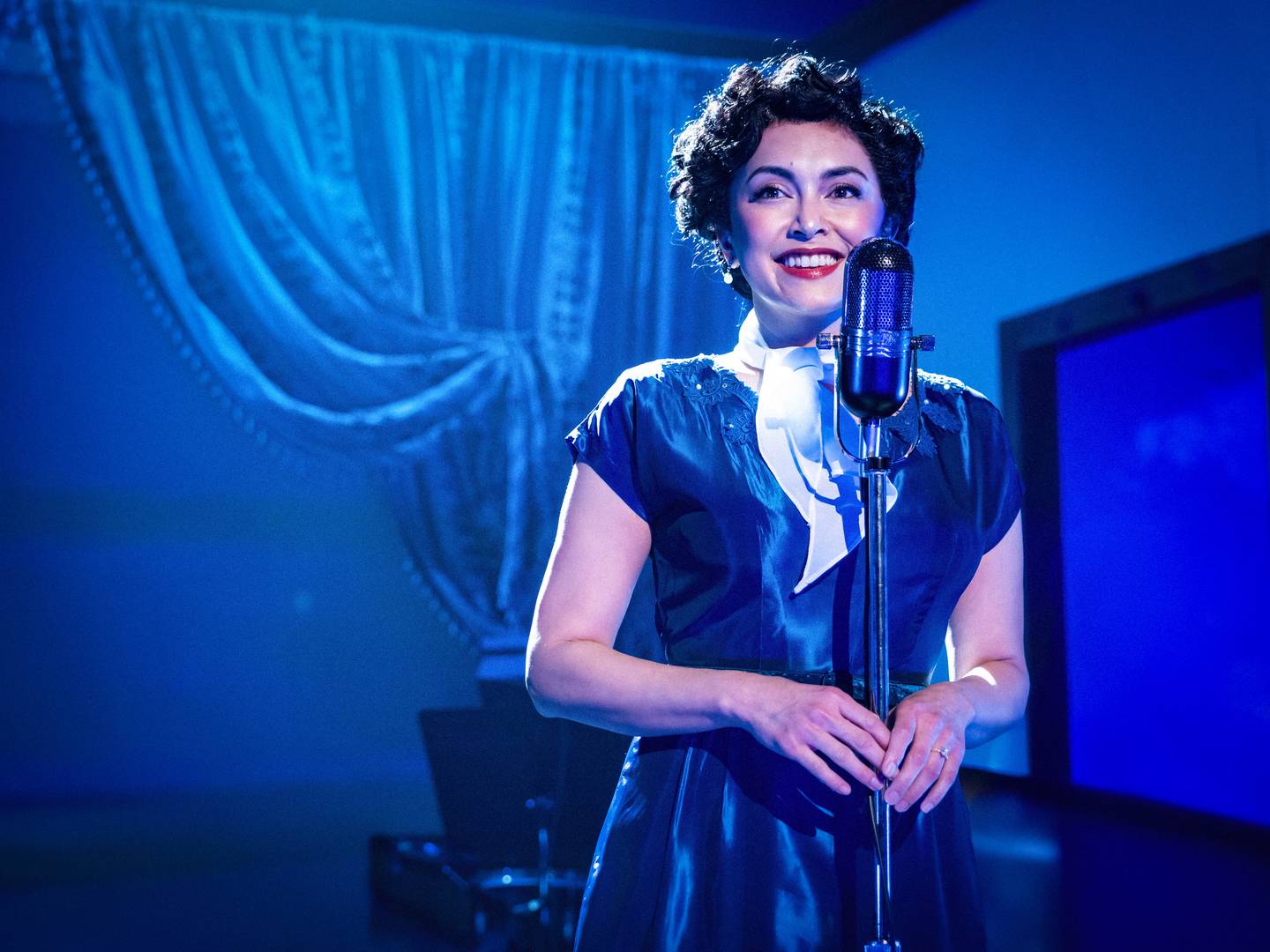 Aja Alcazar stars in the “Always … Patsy Cline” musical at Drury Lane Theatre in Oakbrook Terrace through Aug. 3, 2025.