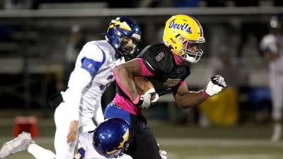 Warren tops Lake Forest in highly-anticipated North Suburban battle