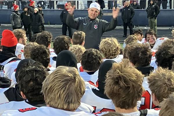 Saul Ruiz’s field goal at the buzzer lifts St. Rita past Lincoln-Way Central