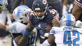 Bears rush for 3 touchdowns in 1st half, but can't replicate it after halftime