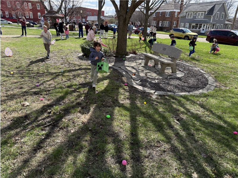Photos from the 2026 Mendota YMCA Easter egg hunt.