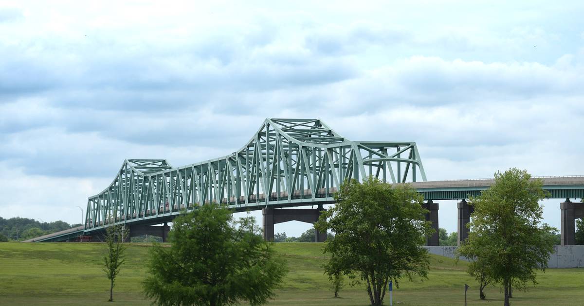 Mississippi River bridges historical program is Oct. 26 in Fulton