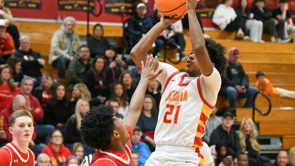 Photos: Batavia vs. Hinsdale Central boys basketball at Batavia Night of Hoops