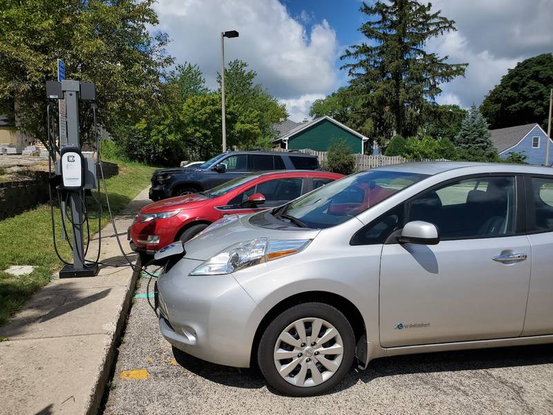 Tim Milburn of Green Ways 2Go will present Electric Vehicles 101: A How-To Guide for Communities from 1 to 3 p.m. Friday, June 17 at Woodstock Square.