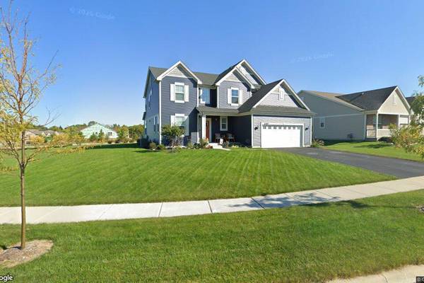 Sale closed in Crystal Lake: $520,000 for a single-family home