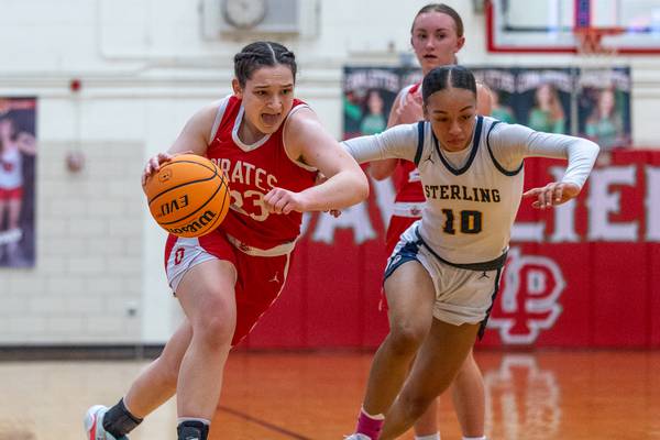 Ottawa shuts down top-seeded Sterling 33-27 to claim 3A La Salle-Peru Regional