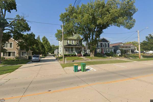 Single-family home sells for $185,000 in Sycamore