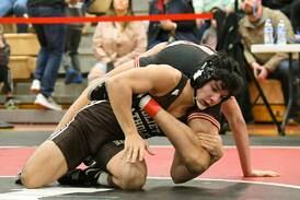 Joliet Catholic boys wrestling grinds out win over Yorkville to earn trip to dual team state