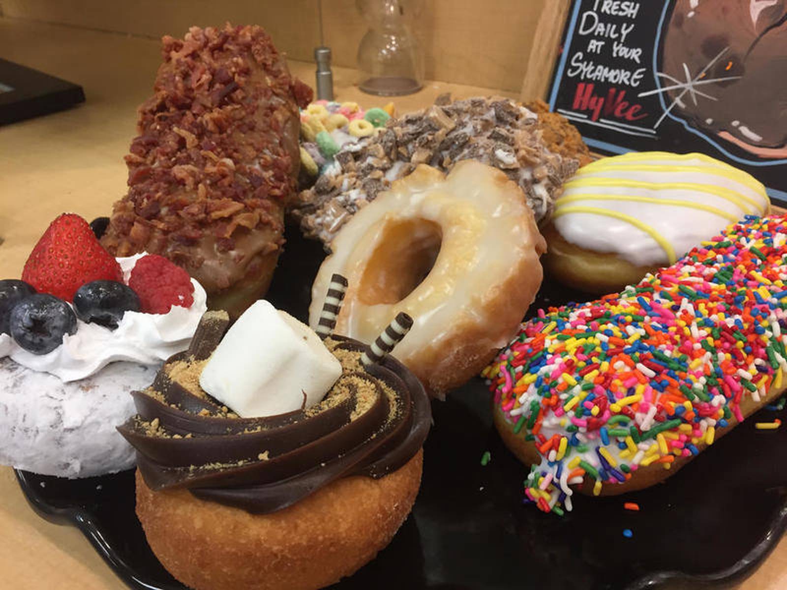 HyVee Sycamore returns to fresh, fried doughnuts Shaw Local