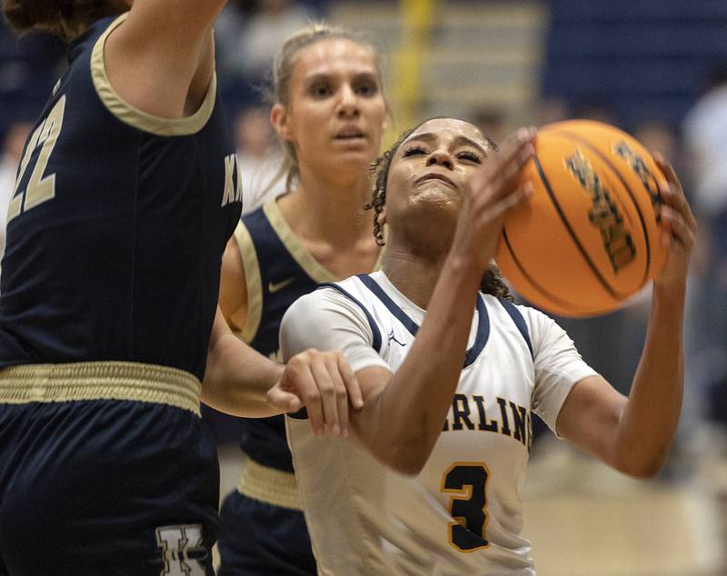 Sterling’s Delali Amankwa looks to put up a shot against Knoxville Tuesday, Nov. 19, 2024, at Sterling High School.