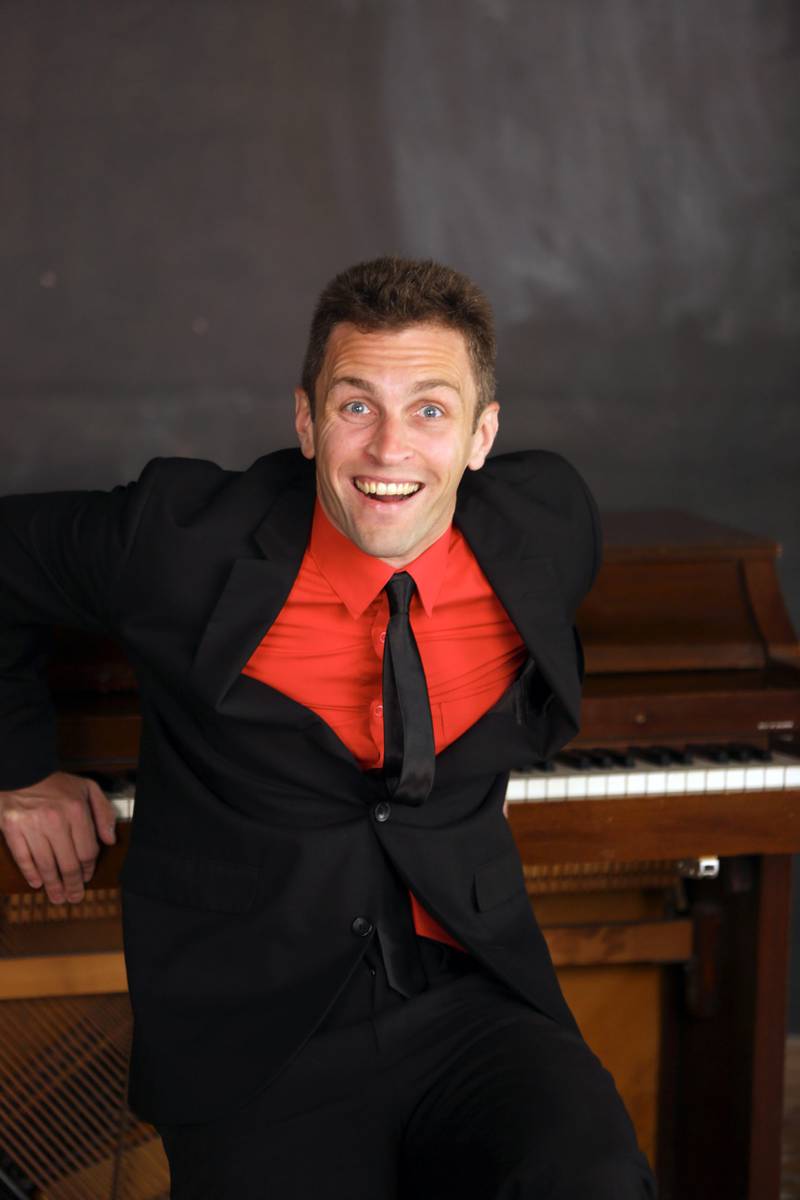 Comedic pianist and WFMT radio host Robbie Ellis will kick off the spring season of Norris Cultural Arts Center’s “Saturday Night Lights” with a performance March 2 at the Baker Community Center in St. Charles.