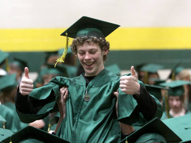 Photos: 2025 Crystal Lake South graduation