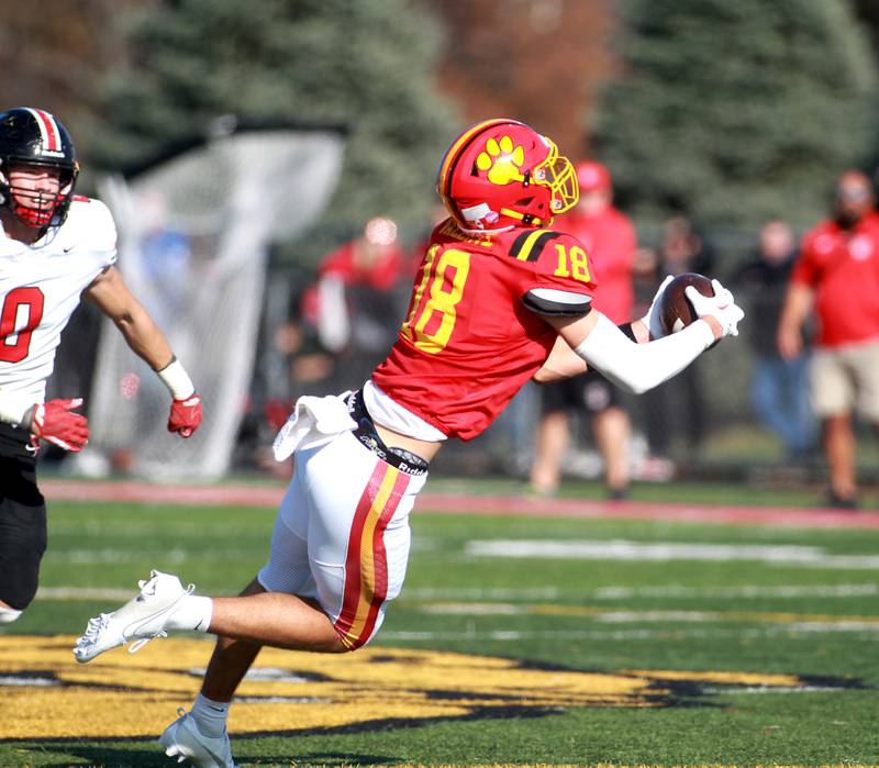 Batavia’s C.J. Valente catches a pass during the Class 7A second round playoff game against Lincoln-Way Central in Batavia on Saturday, Nov. 4, 2023.