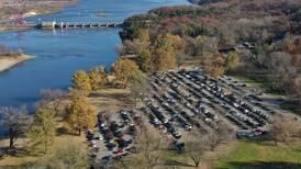 Starved Rock, Matthiessen main parking lots reach capacity